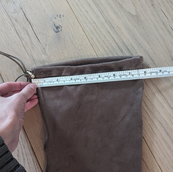 Tan, over the knee boots - Picture 5 of 5